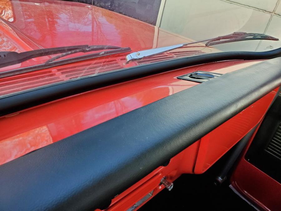 Детали интерьера Chevrolet K5 Blazer 4x4 Custom 1969 года  (фото 41 из 85)